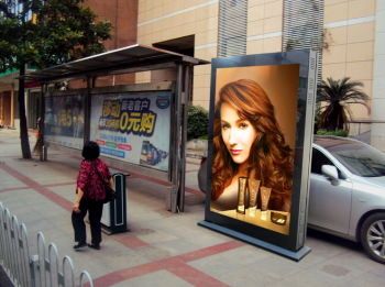 广告机和电视机有些什么区别?